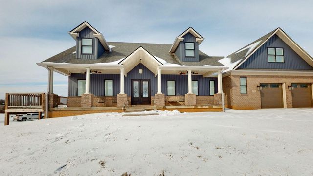 2025 Elmwood Drive, Versailles, KY 40383