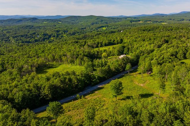 8 Gates Road, Hanover, NH 03755