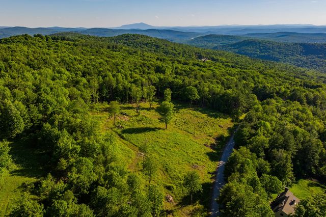 8 Gates Road, Hanover, NH 03755