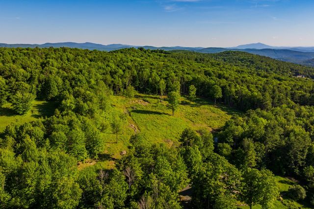 8 Gates Road, Hanover, NH 03755