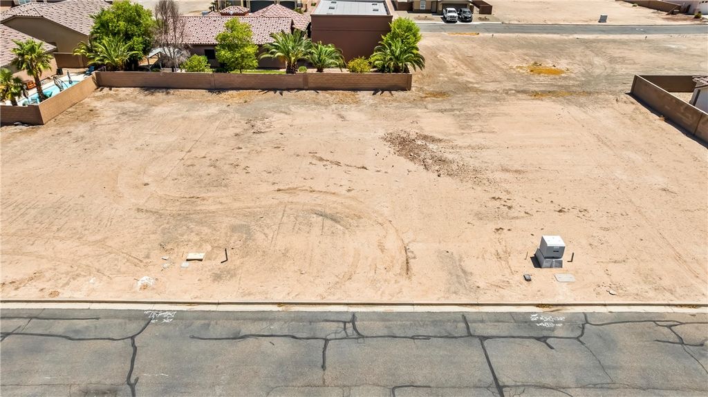 30 Harbourtown Drive, Mohave Valley, AZ 86440