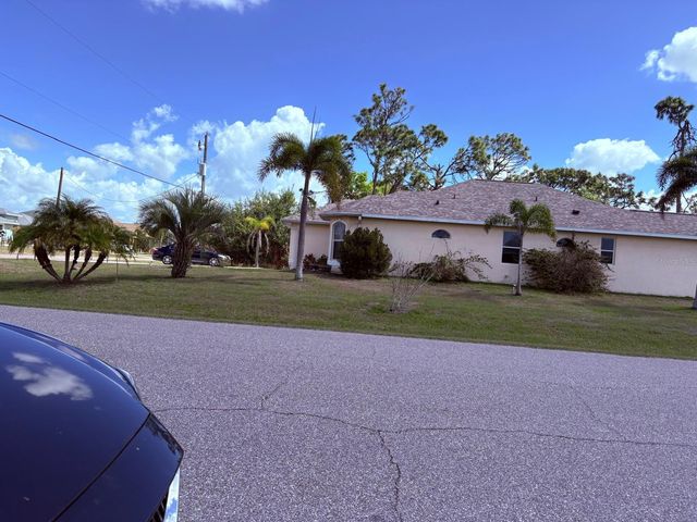 196 LINDA LEE DRIVE, Rotonda West, FL 33947