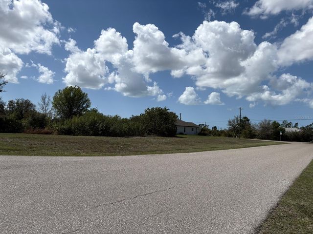 196 LINDA LEE DRIVE, Rotonda West, FL 33947