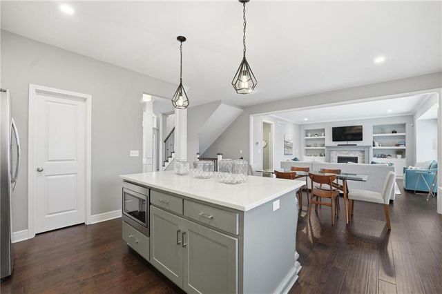 13540 NW 72nd Street, Parkville, MO 64152