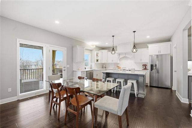 13540 NW 72nd Street, Parkville, MO 64152