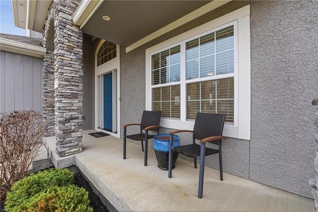 13540 NW 72nd Street, Parkville, MO 64152