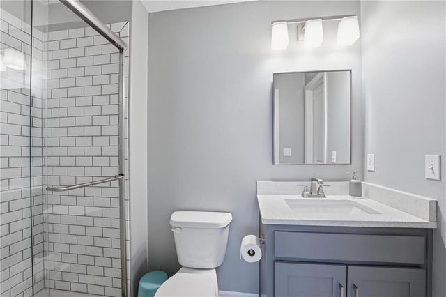 13540 NW 72nd Street, Parkville, MO 64152