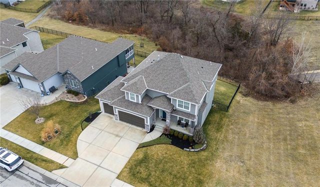 13540 NW 72nd Street, Parkville, MO 64152