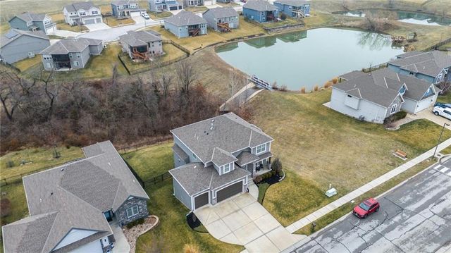13540 NW 72nd Street, Parkville, MO 64152