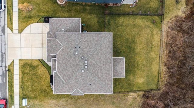 13540 NW 72nd Street, Parkville, MO 64152