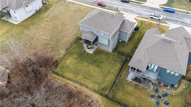 13540 NW 72nd Street, Parkville, MO 64152