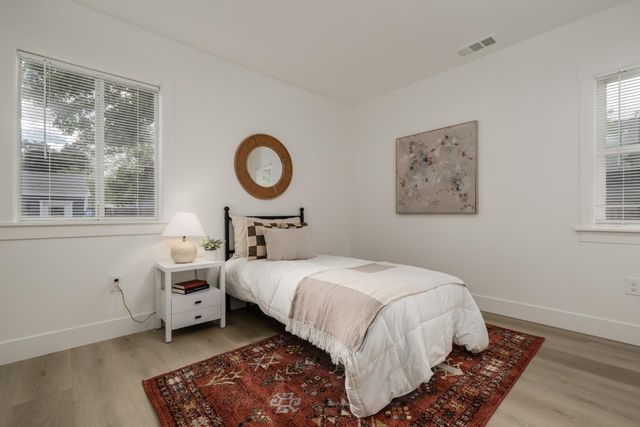 3517 Santa Cruz Way, Sacramento, CA 95817