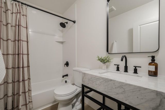 3517 Santa Cruz Way, Sacramento, CA 95817