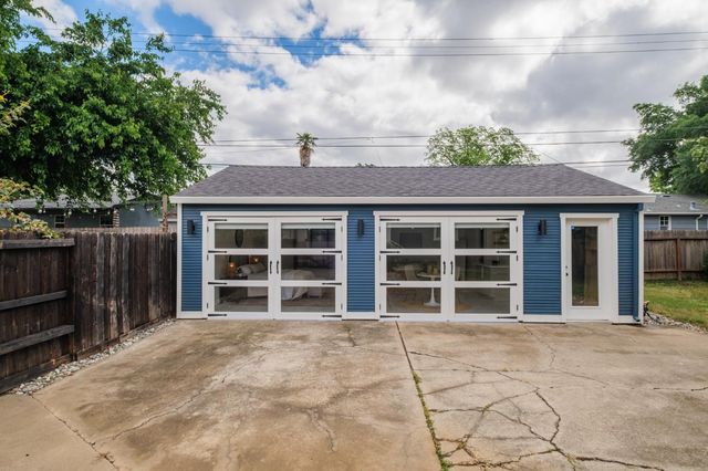 3517 Santa Cruz Way, Sacramento, CA 95817