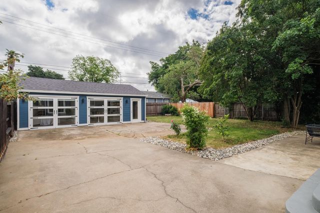 3517 Santa Cruz Way, Sacramento, CA 95817