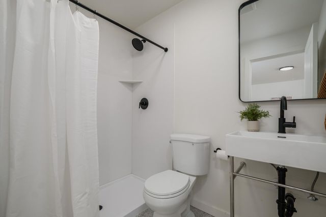 3517 Santa Cruz Way, Sacramento, CA 95817