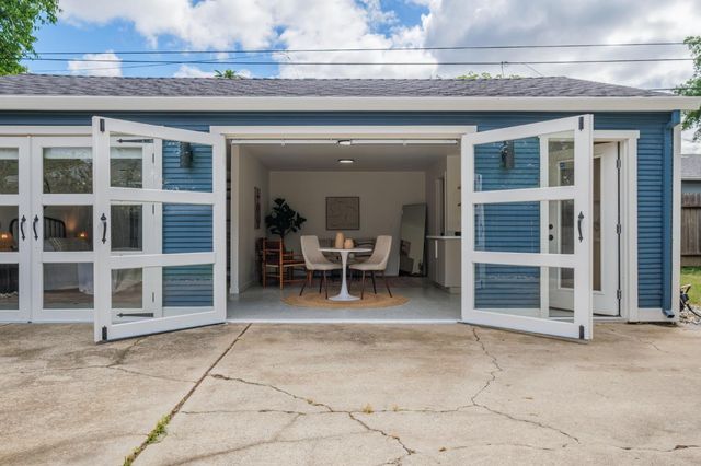 3517 Santa Cruz Way, Sacramento, CA 95817