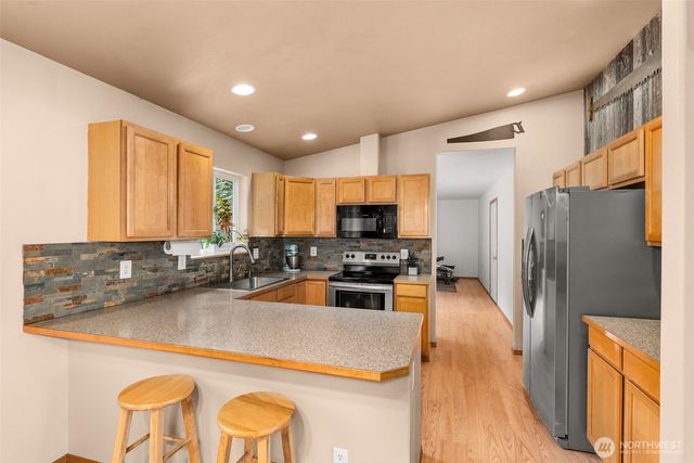 14628 Vail Cut Off Rd SE, Rainier, WA 98576
