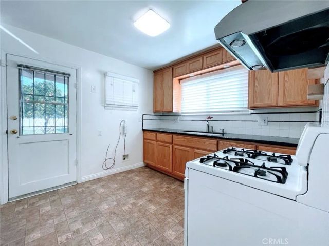 15334 Orizaba Ave, Paramount, CA 90723