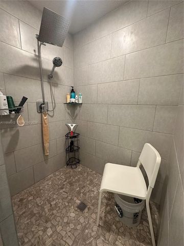 8001 NW 41st St F-113, Doral, FL 33166