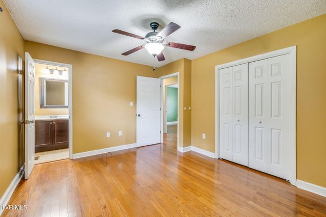 420 Poplar Street, Mount Carmel, TN 37645