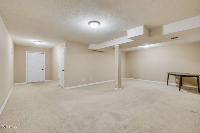 420 Poplar Street, Mount Carmel, TN 37645