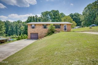 420 Poplar Street, Mount Carmel, TN 37645