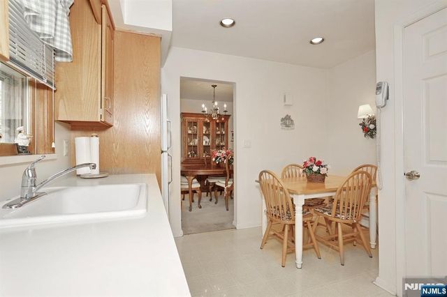 429 Polly Ann Terrace, Paramus, NJ 07652