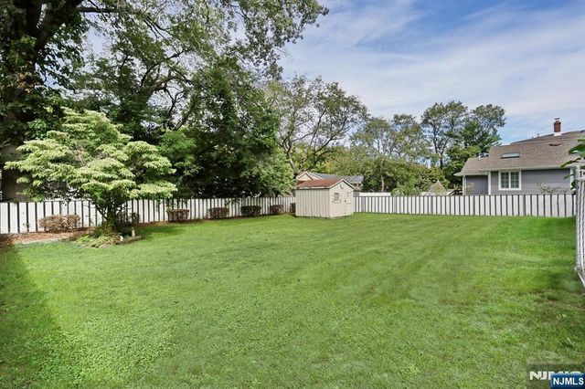 429 Polly Ann Terrace, Paramus, NJ 07652