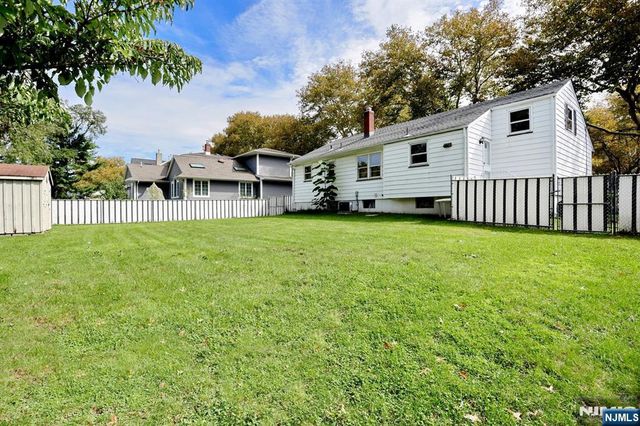 429 Polly Ann Terrace, Paramus, NJ 07652