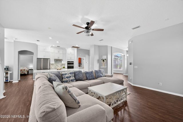 885 CORSICA Lane, Jacksonville, FL 32218
