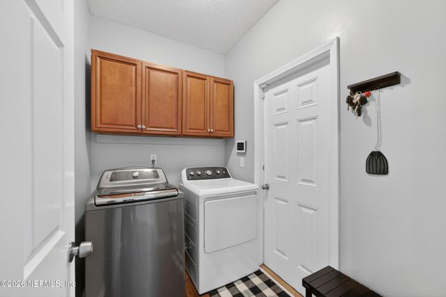 885 CORSICA Lane, Jacksonville, FL 32218