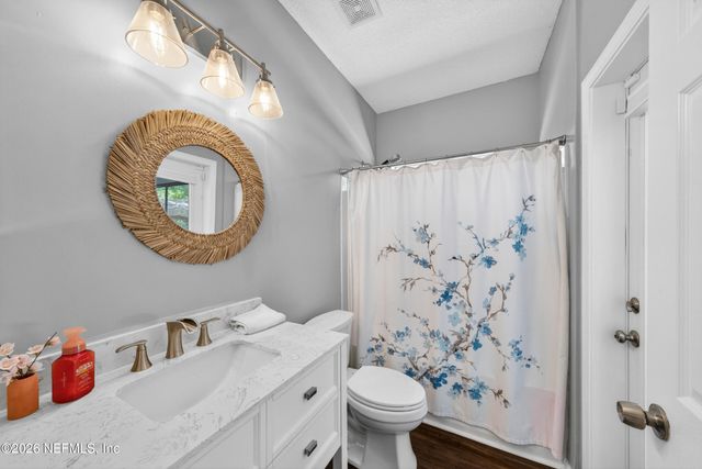 885 CORSICA Lane, Jacksonville, FL 32218