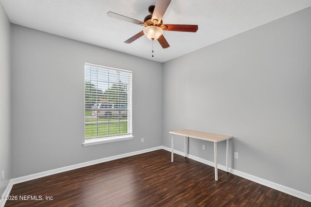 885 CORSICA Lane, Jacksonville, FL 32218
