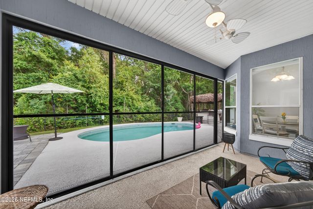 885 CORSICA Lane, Jacksonville, FL 32218