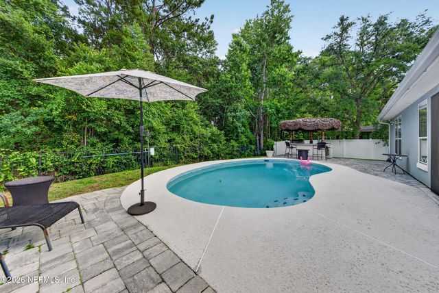 885 CORSICA Lane, Jacksonville, FL 32218