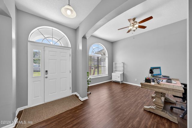 885 CORSICA Lane, Jacksonville, FL 32218