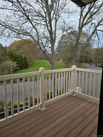 79 Birchwood Rd, Coram, NY 11727