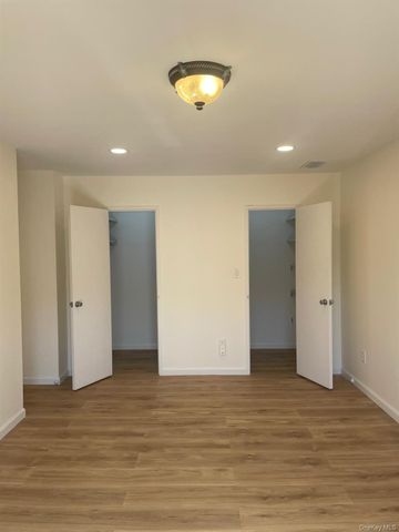 79 Birchwood Rd, Coram, NY 11727