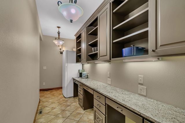 2165 Mill Pond Drive, Saint Cloud, MN 56303