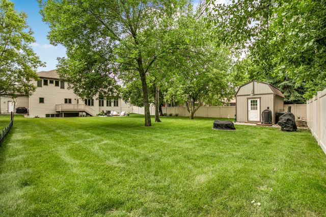 2165 Mill Pond Drive, Saint Cloud, MN 56303