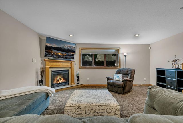 2165 Mill Pond Drive, Saint Cloud, MN 56303