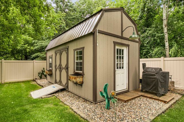 2165 Mill Pond Drive, Saint Cloud, MN 56303