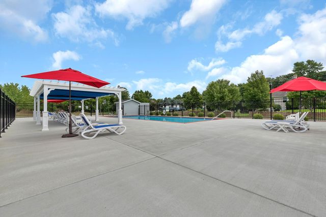 2165 Mill Pond Drive, Saint Cloud, MN 56303