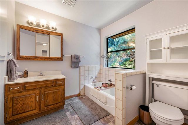 11817 Warbler Way, Penn Valley, CA 95946