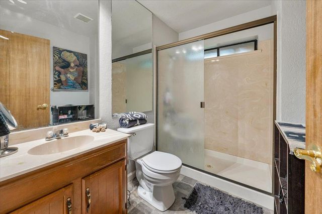 11817 Warbler Way, Penn Valley, CA 95946