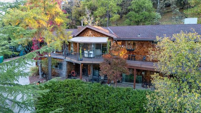 11817 Warbler Way, Penn Valley, CA 95946