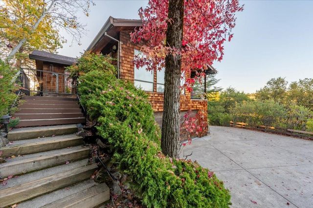 11817 Warbler Way, Penn Valley, CA 95946