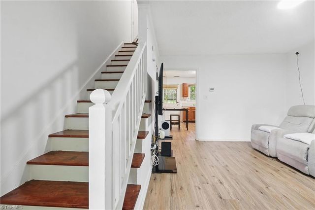 656 Rock Garden Circle, Winston-salem, NC 27104