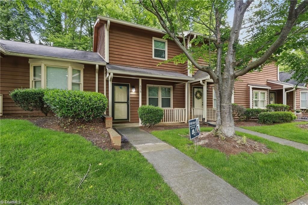 656 Rock Garden Circle, Winston-salem, NC 27104